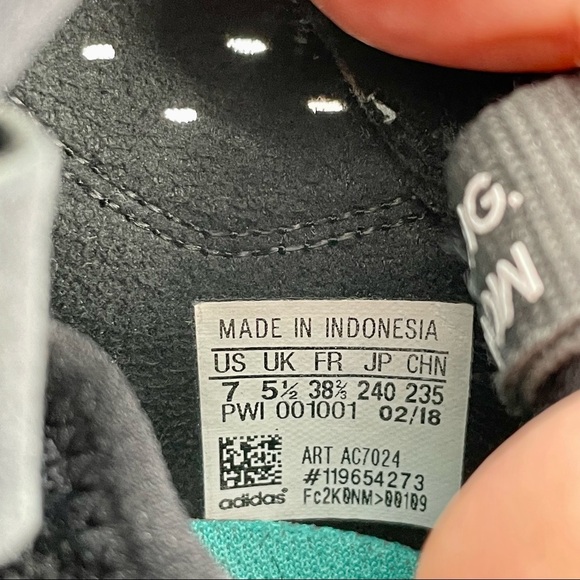 Adidas Edgebounce Mid Shoes Women's, Size: 7, Black - Picture 9 of 10